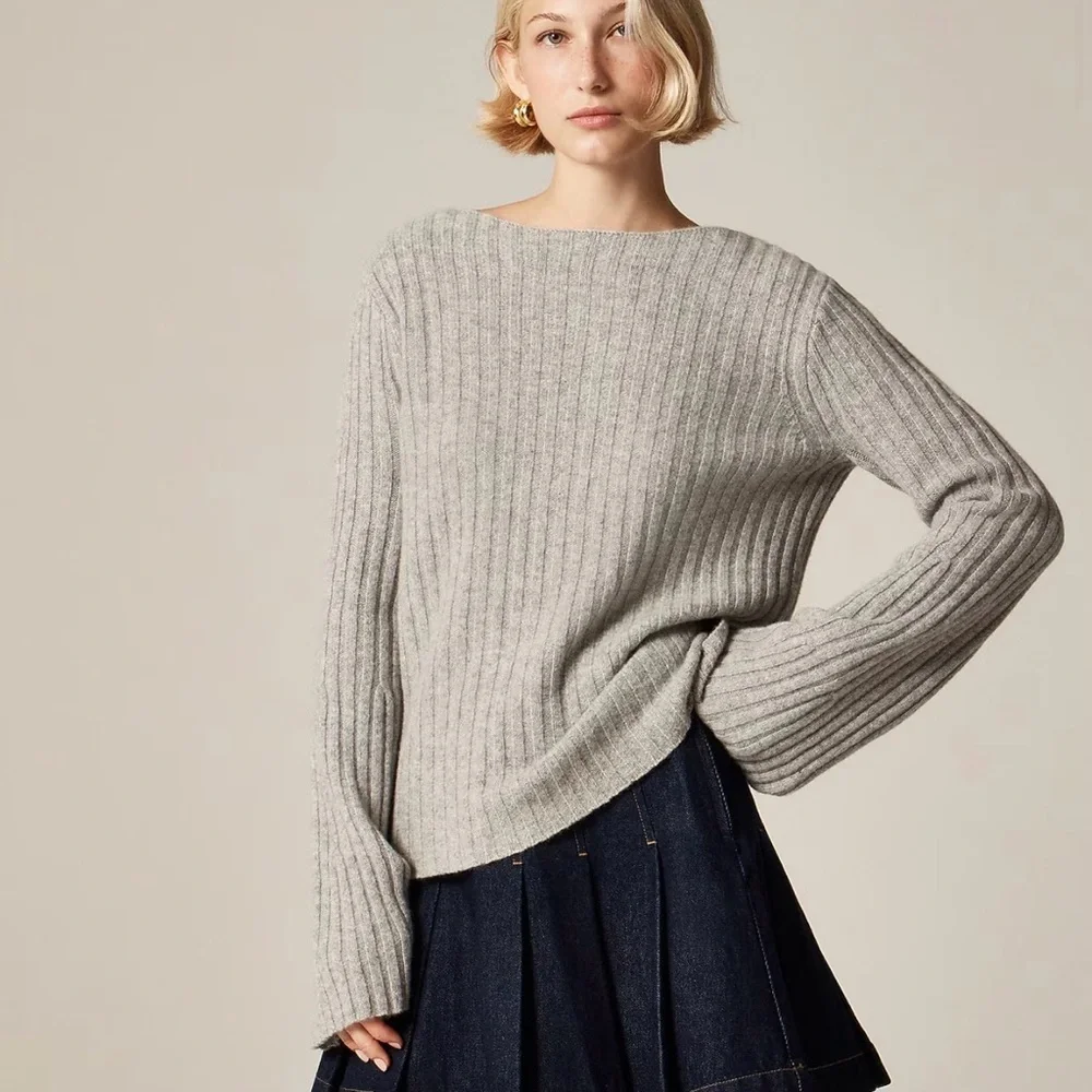 Ribbed boatneck sweater in vintage wool
